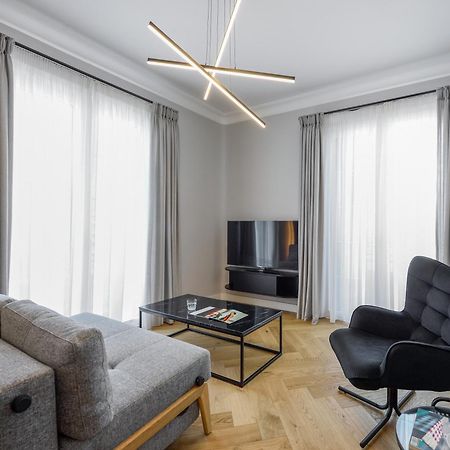 King Apartment Thessaloniki By Luxlikehome 塞萨洛尼基 外观 照片