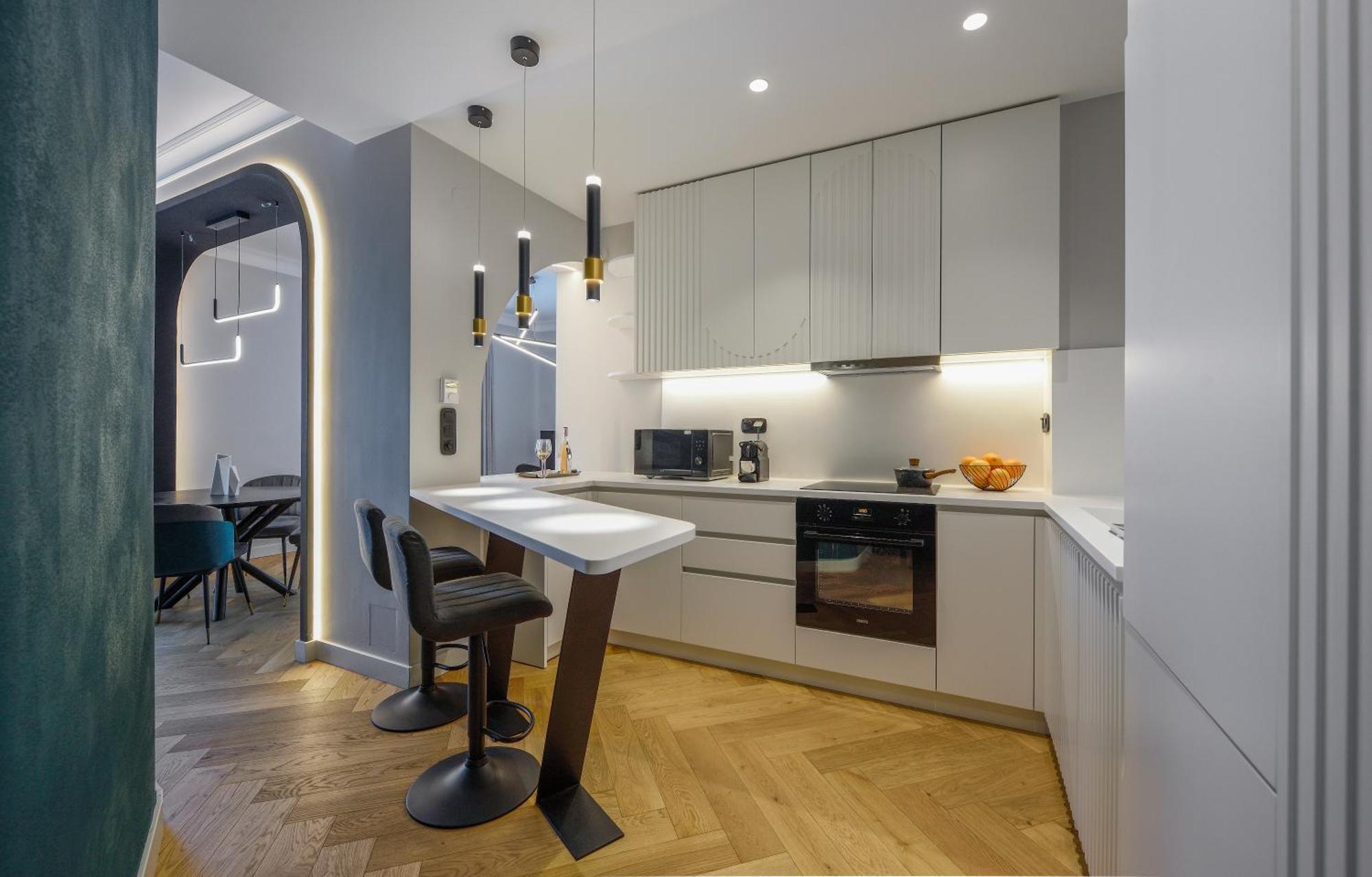 King Apartment Thessaloniki By Luxlikehome 塞萨洛尼基 外观 照片