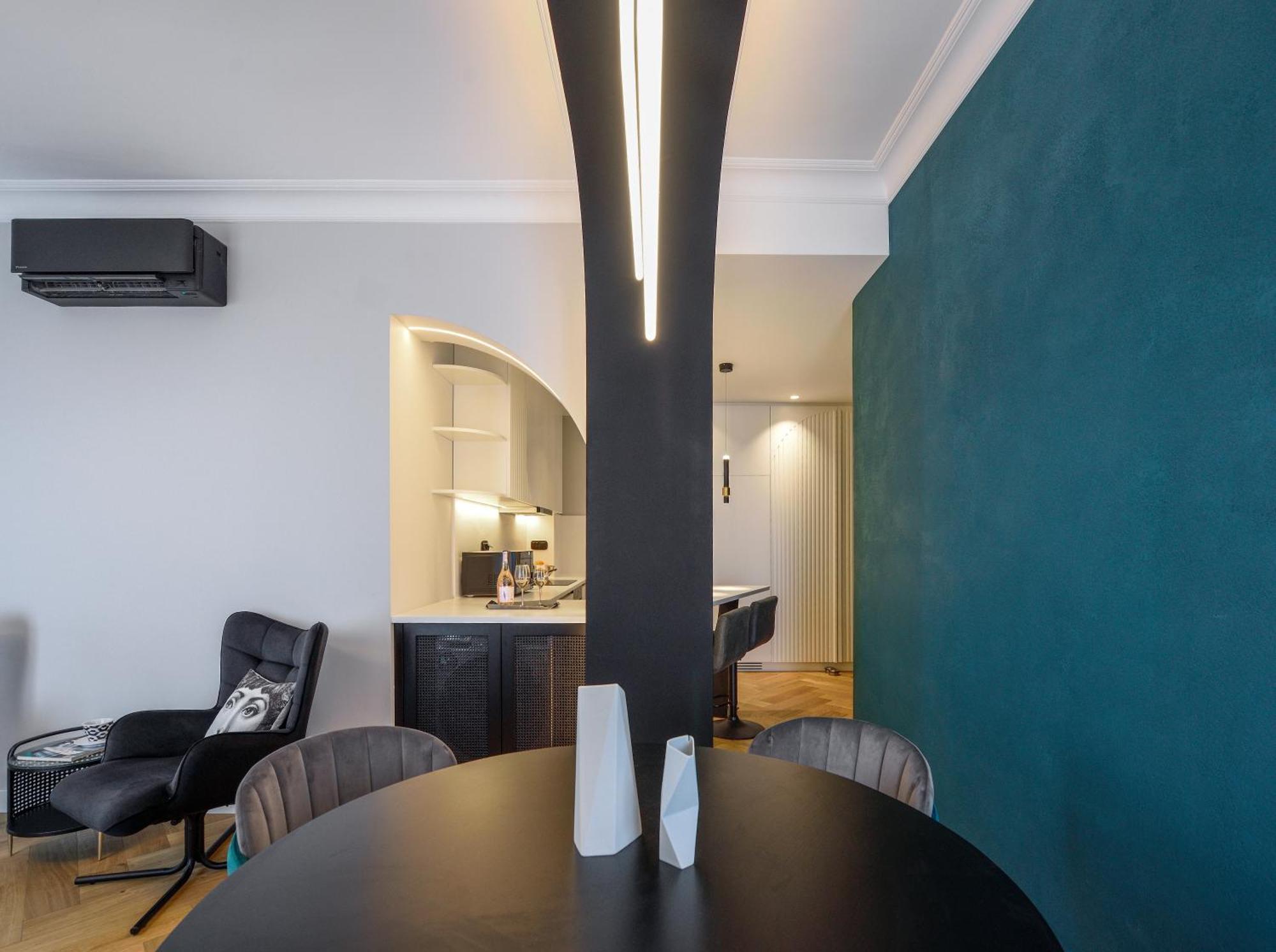King Apartment Thessaloniki By Luxlikehome 塞萨洛尼基 外观 照片