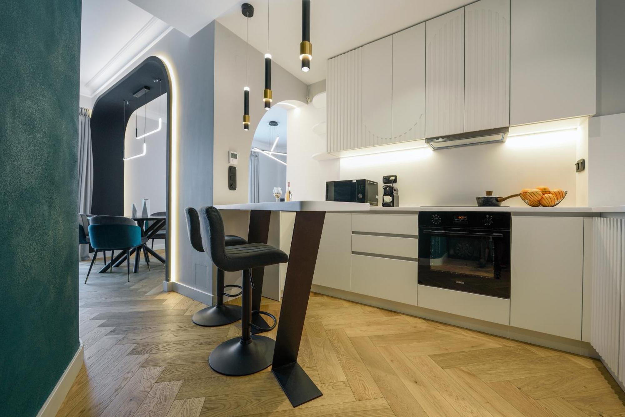 King Apartment Thessaloniki By Luxlikehome 塞萨洛尼基 外观 照片