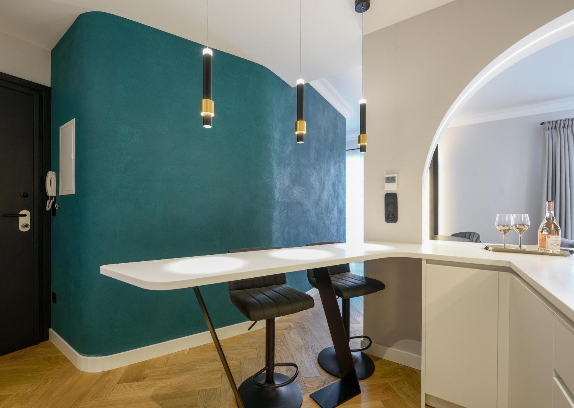 King Apartment Thessaloniki By Luxlikehome 塞萨洛尼基 外观 照片