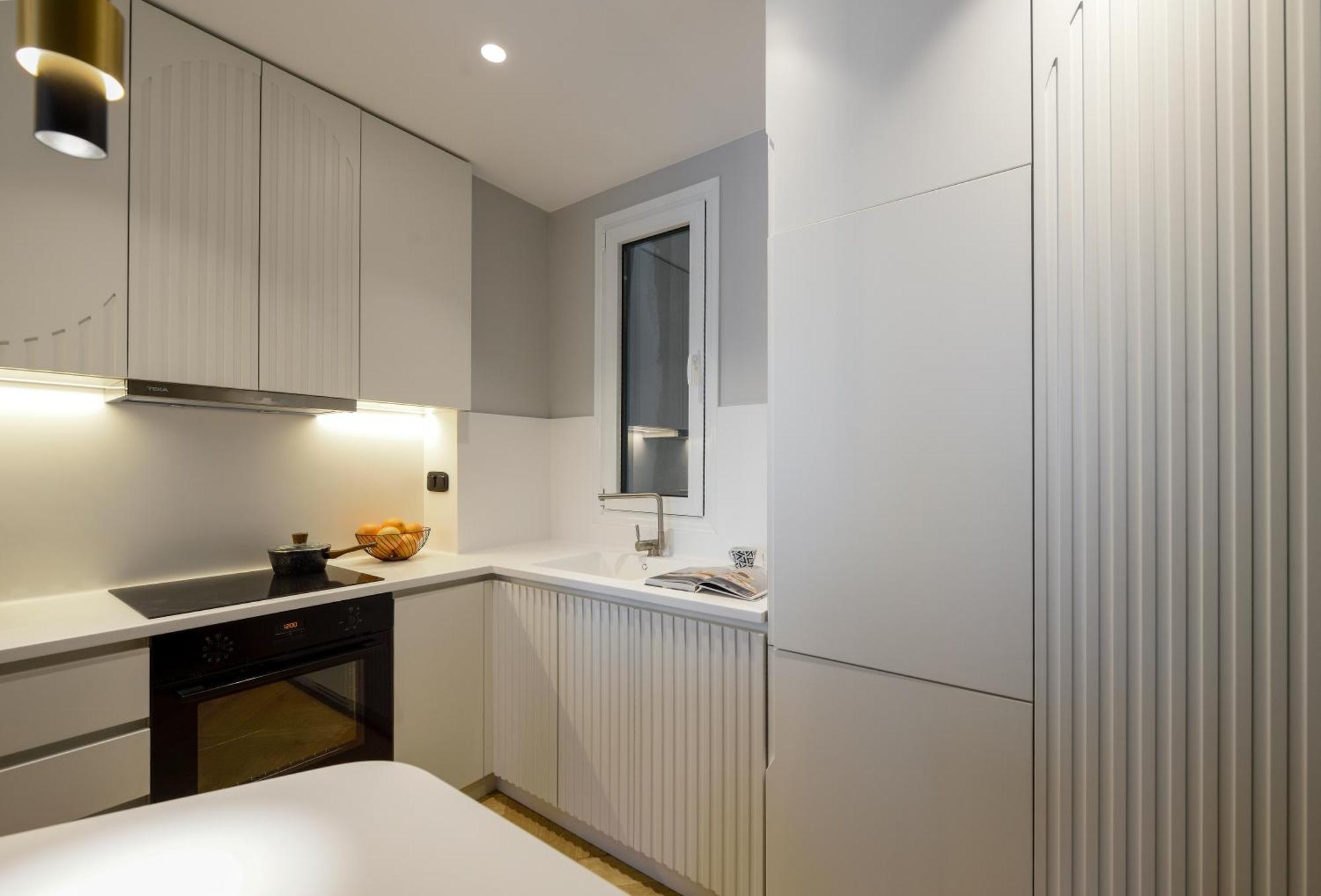 King Apartment Thessaloniki By Luxlikehome 塞萨洛尼基 外观 照片