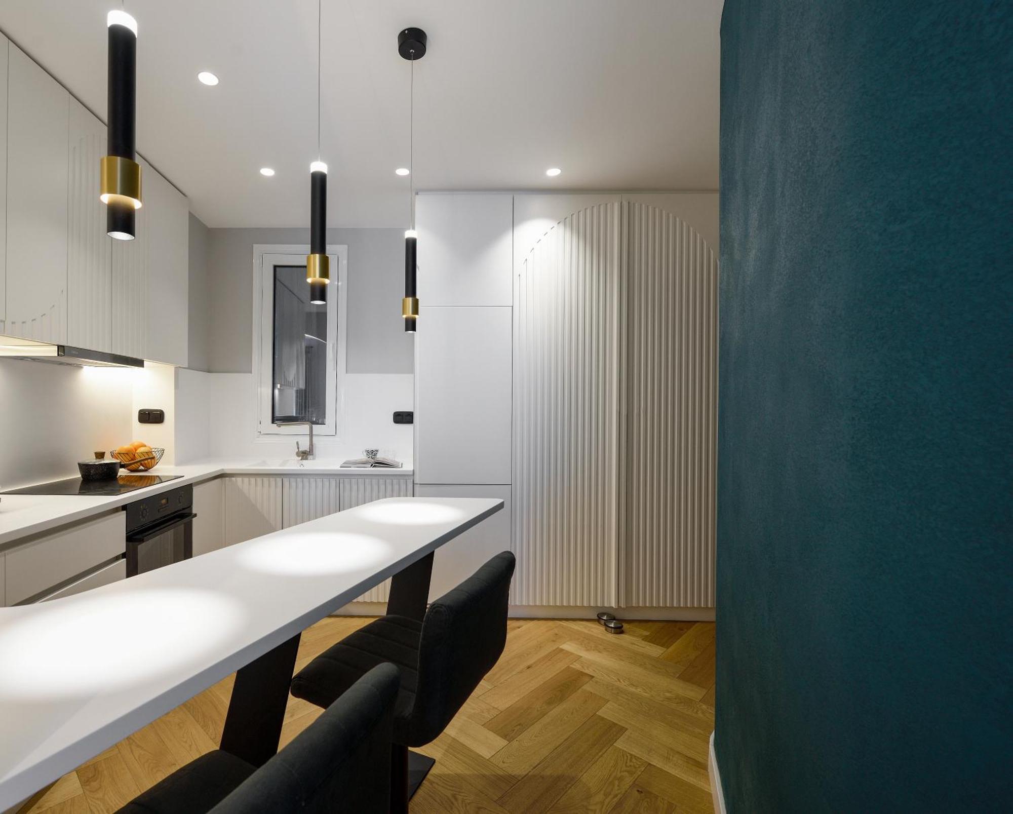 King Apartment Thessaloniki By Luxlikehome 塞萨洛尼基 外观 照片