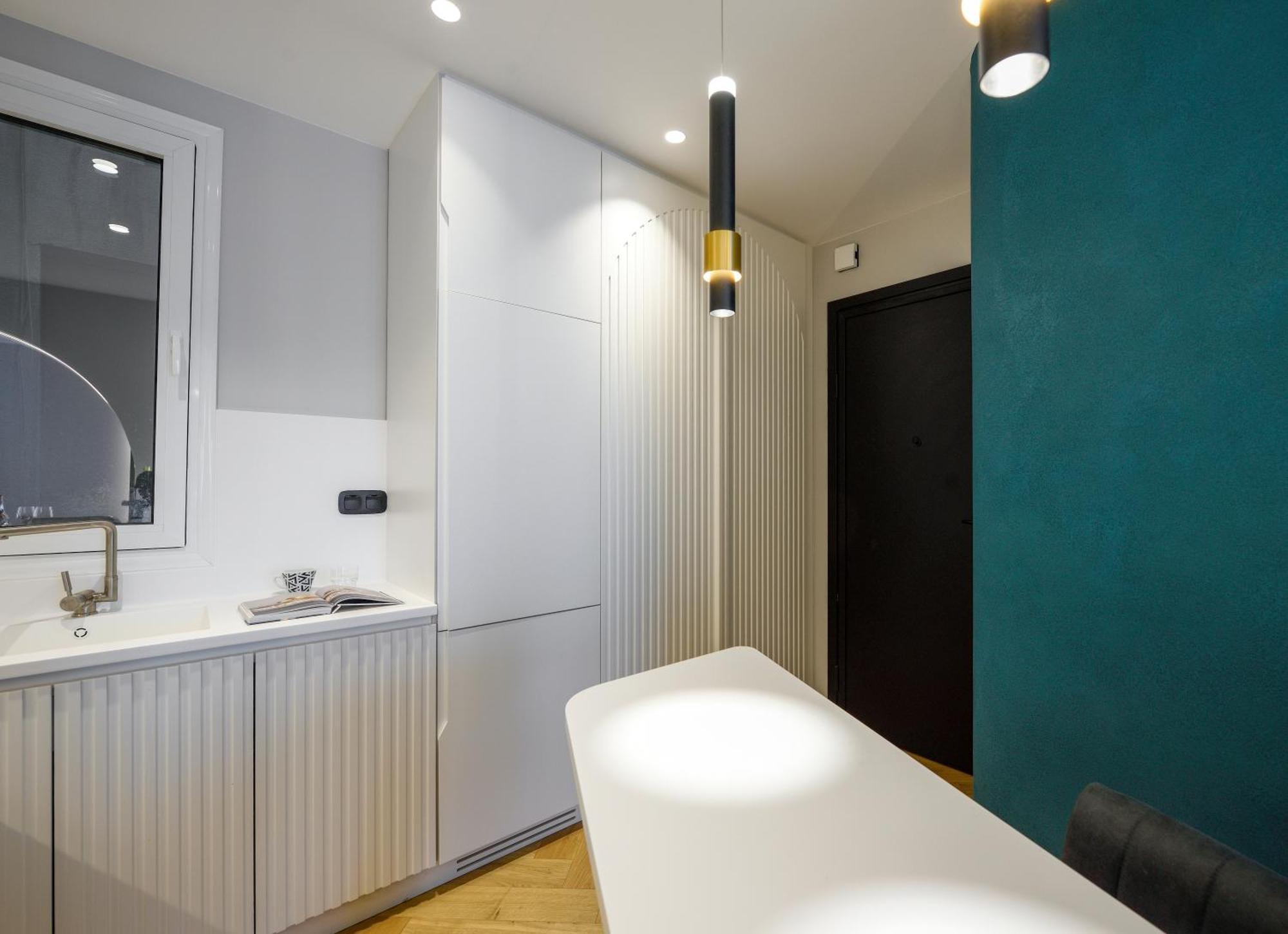 King Apartment Thessaloniki By Luxlikehome 塞萨洛尼基 外观 照片