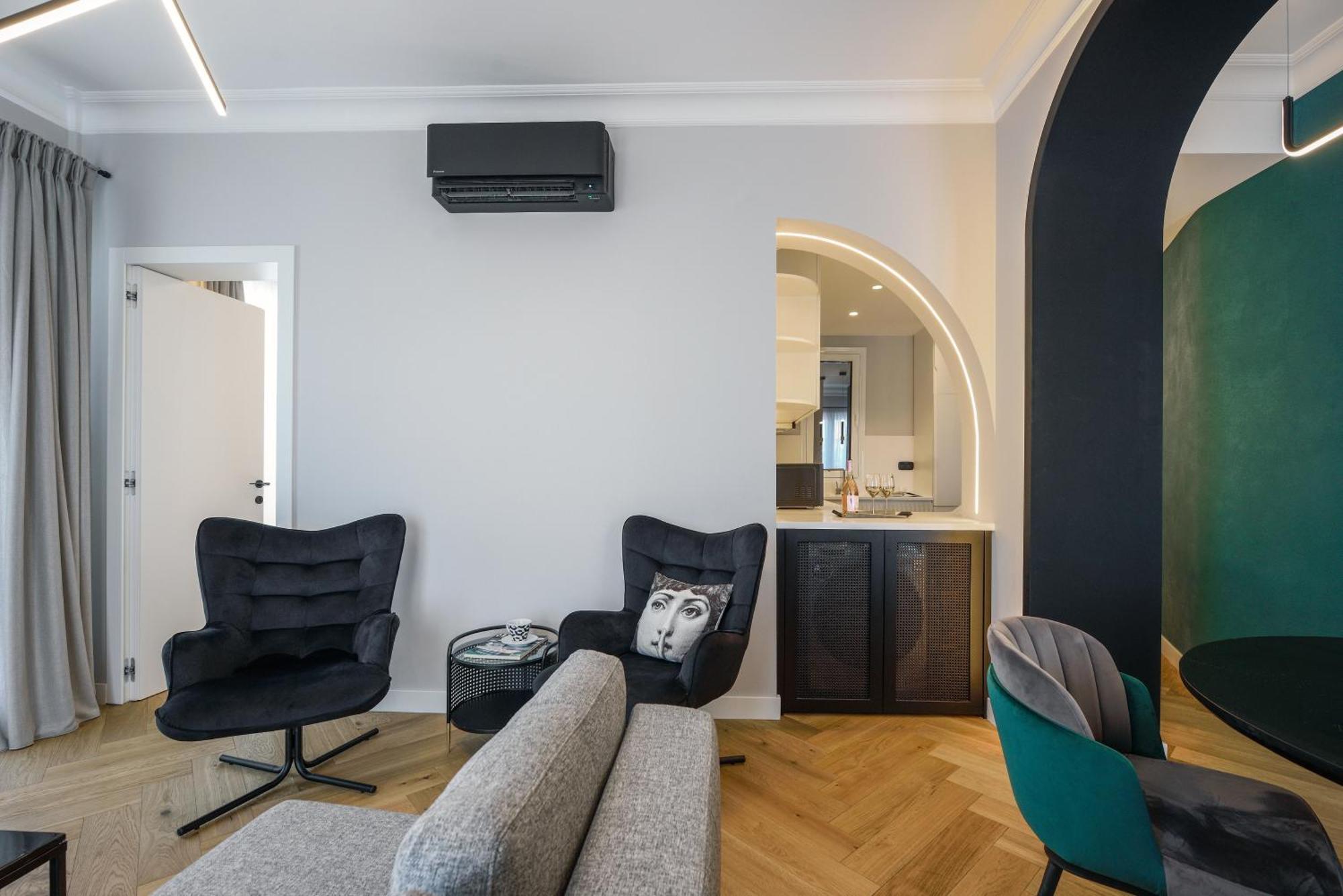 King Apartment Thessaloniki By Luxlikehome 塞萨洛尼基 外观 照片